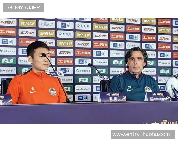 足协杯决赛前瞻拉米罗法比奥与拉莫斯王上源共同亮相发布会