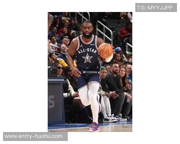 杰伦布朗尽管罚球失误七次仍砍下34分8篮板7助攻3盖帽表现惊艳